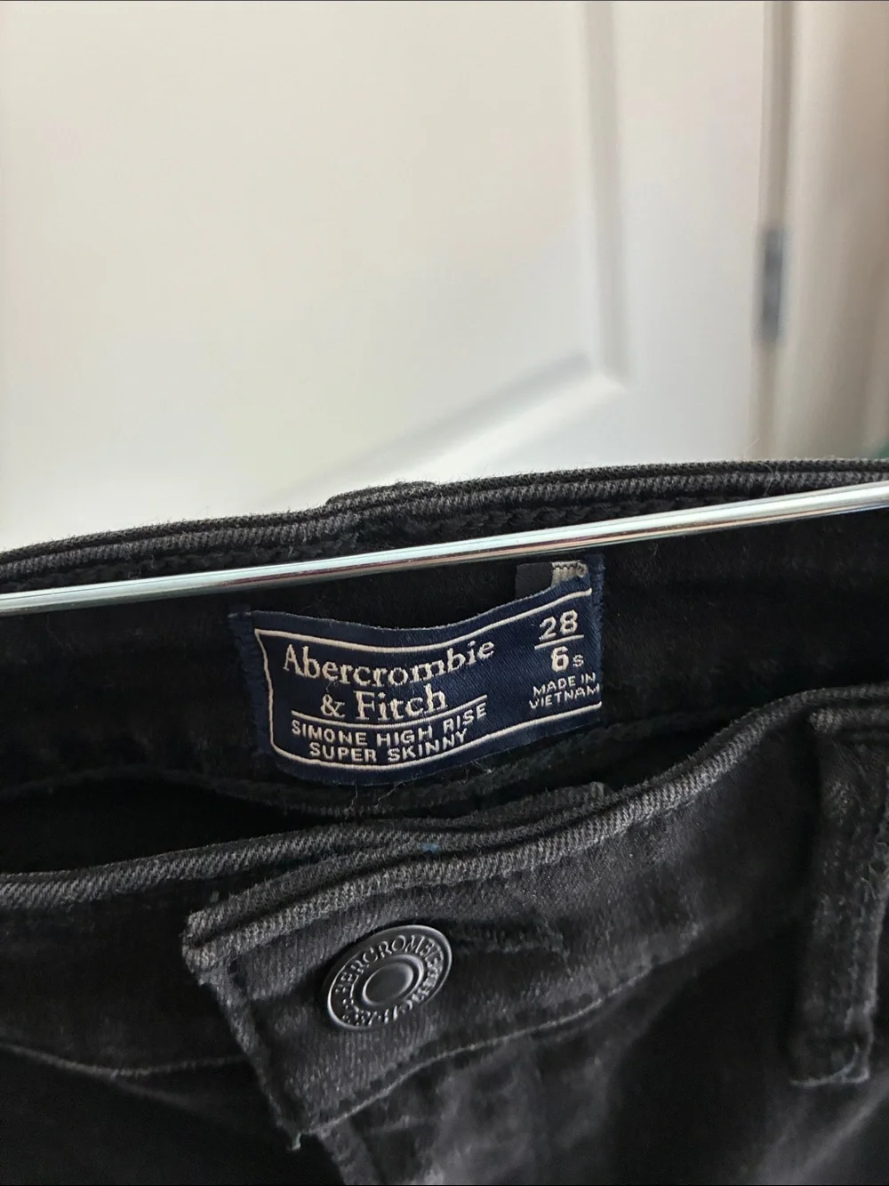 Abercrombie & Fitch Simone High-Rise Super Skinny Jeans Black
